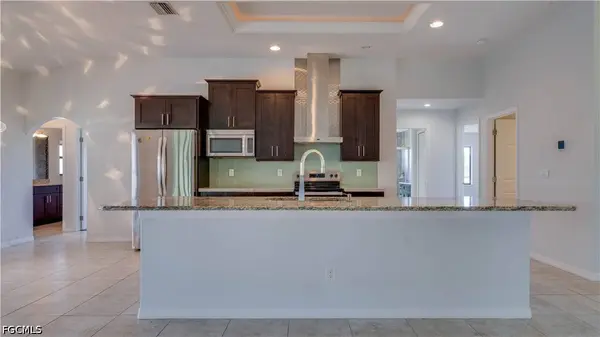 2329 SW 32nd ST, Cape Coral, FL 33914
