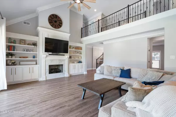 5525 E Pointe Drive, Southaven, MS 38672