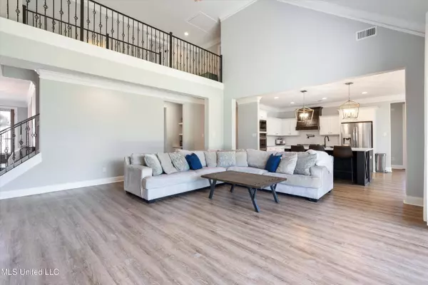 5525 E Pointe Drive, Southaven, MS 38672