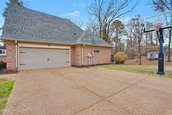 9784 Mosby Drive, Olive Branch, MS 38654