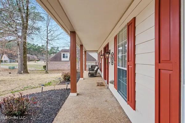 9784 Mosby Drive, Olive Branch, MS 38654