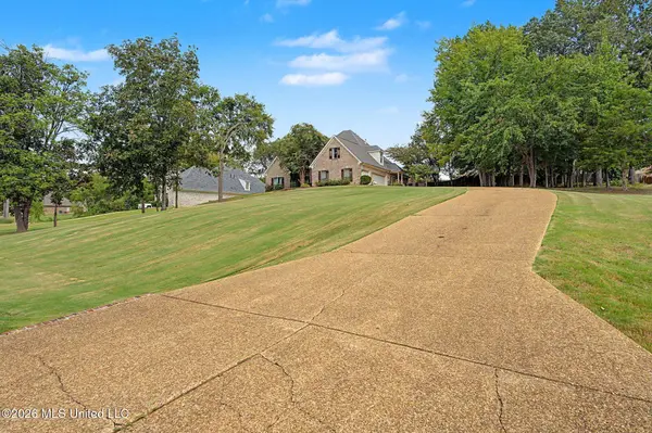 1424 Stone Gate Drive, Hernando, MS 38632