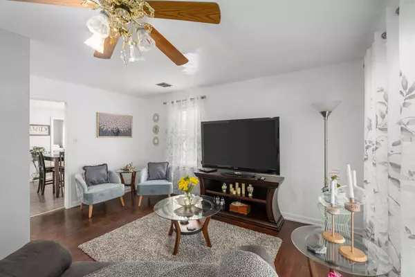 2027 S Greenwood Ave, Wichita, KS 67211