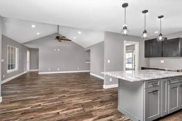 1101 N Washington St, Belle Plaine, KS 67013