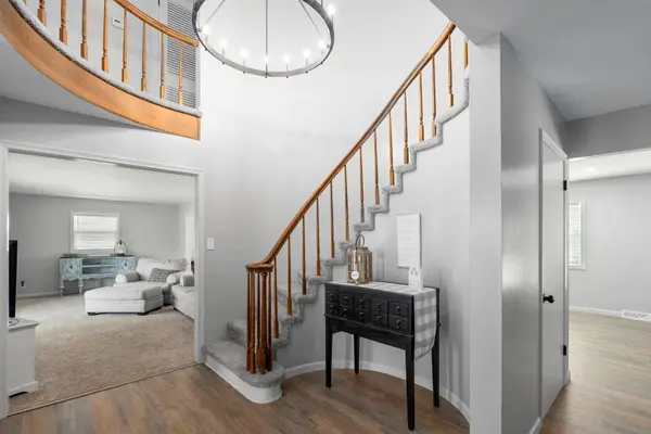 626 S Hidden Valley Dr, Wichita, KS 67209