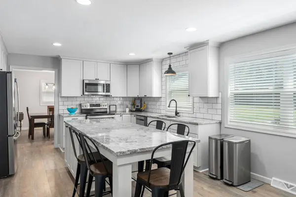 626 S Hidden Valley Dr, Wichita, KS 67209