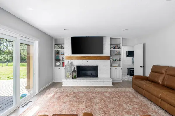 626 S Hidden Valley Dr, Wichita, KS 67209