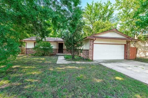 4905 E 24th St N, Wichita, KS 67220