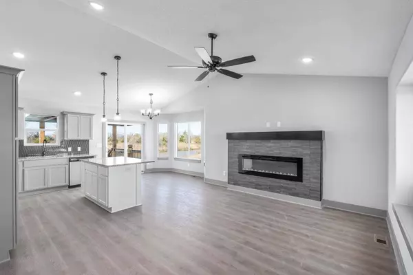 4437 S Mount Carmel Ave, Wichita, KS 67217