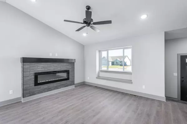 4437 S Mount Carmel Ave, Wichita, KS 67217