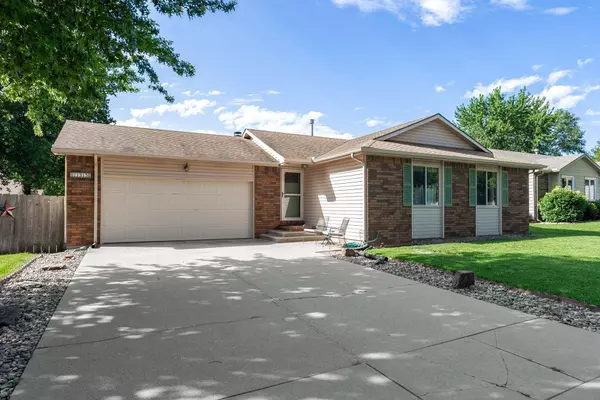 11315 W Cindy St, Wichita, KS 67212