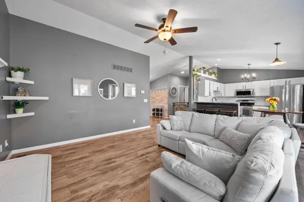 2712 E Kite St, Wichita, KS 67219