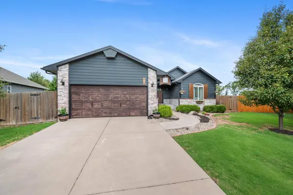 2712 E Kite St, Wichita, KS 67219