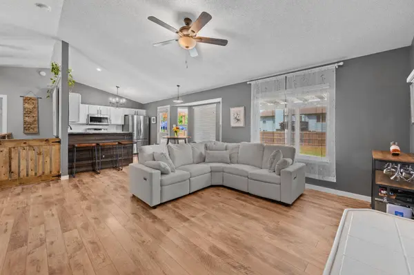 2712 E Kite St, Wichita, KS 67219