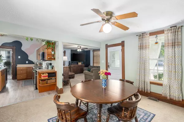 103 N Elm St, Whitewater, KS 67154