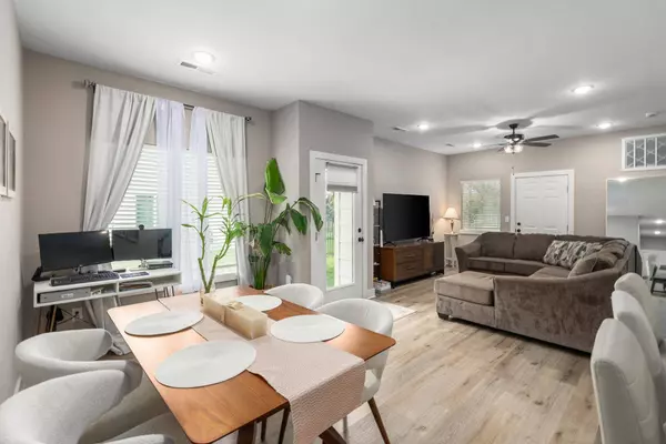 4532 N Sandplum St, Wichita, KS 67205