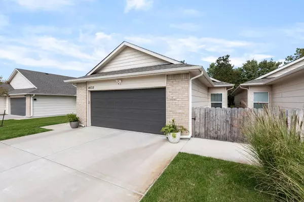 4532 N Sandplum St, Wichita, KS 67205