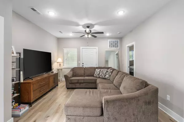 4532 N Sandplum St, Wichita, KS 67205