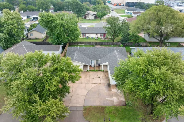 542-544 S Paula Ave, Wichita, KS 67209