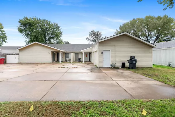 542-544 S Paula Ave, Wichita, KS 67209