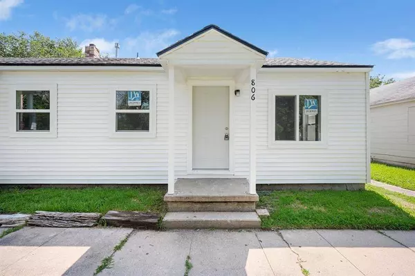 804-806 S Terrace Dr, Wichita, KS 67218