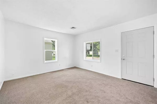 804-806 S Terrace Dr, Wichita, KS 67218