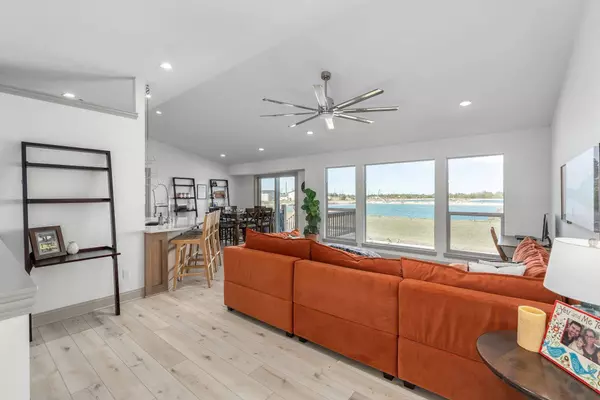 780 E Sunset Cir, Goddard, KS 67052