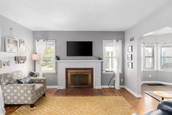 222 N Bleckley Dr, Wichita, KS 67208