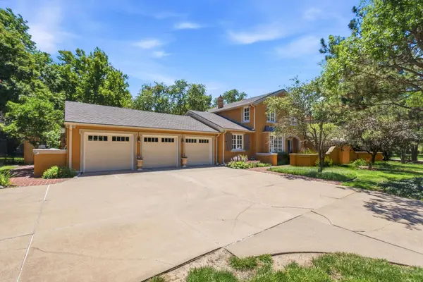 16 S Lakeside Blvd, Wichita, KS 67207