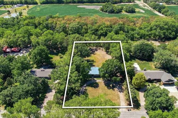 1231 S Sheridan Ave, Valley Center, KS 67147
