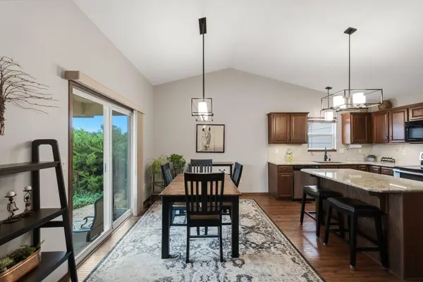 2917 N Rock Bridge Ct, Derby, KS 67037