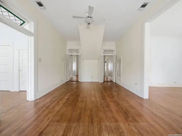 126 Kennedy Ave, Alamo Heights, TX 78209