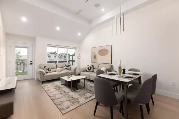 914 Rochester AVE #102, Coquitlam, BC V3K 2W6