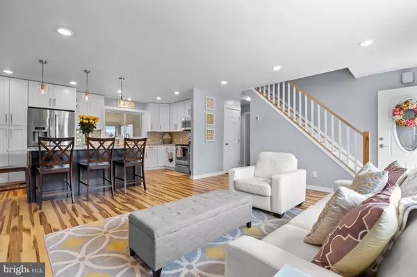 48 PINE NEEDLE RD, Levittown, PA 19056