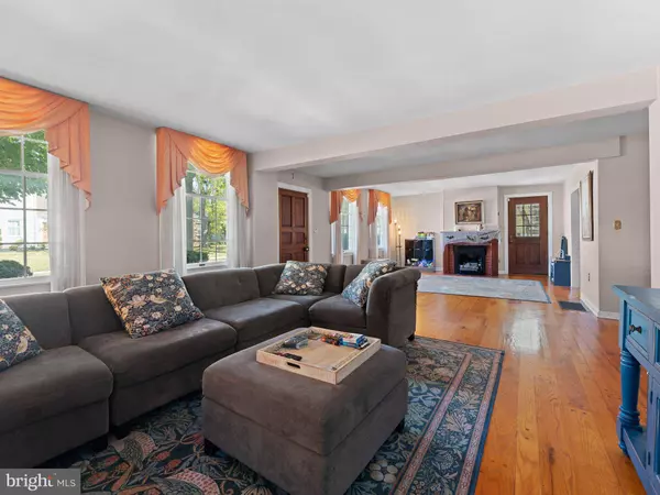 195 DELAWARE ST, Woodbury, NJ 08096