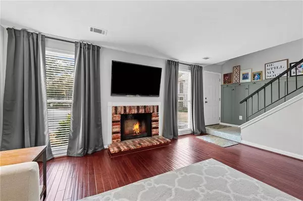 1039 Riverbend Club DR SE, Atlanta, GA 30339