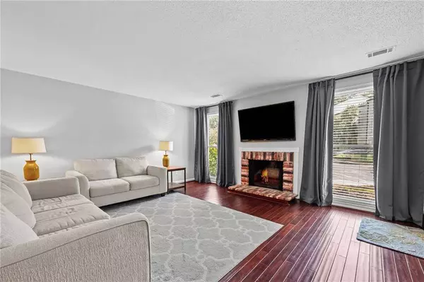 1039 Riverbend Club DR SE, Atlanta, GA 30339