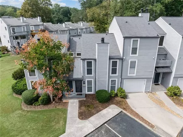 1039 Riverbend Club DR SE, Atlanta, GA 30339