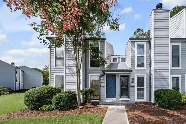 1039 Riverbend Club DR SE, Atlanta, GA 30339