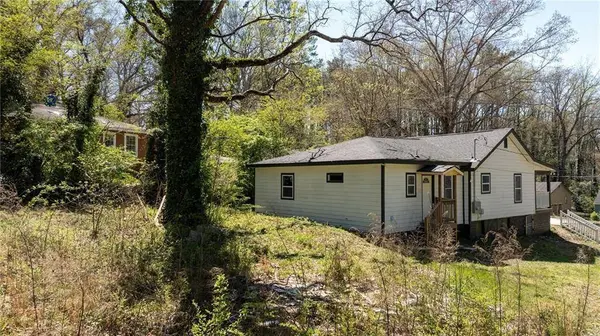 665 S Eugenia PL NW, Atlanta, GA 30318