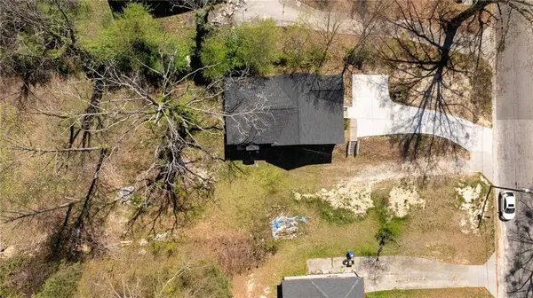 665 S Eugenia PL NW, Atlanta, GA 30318