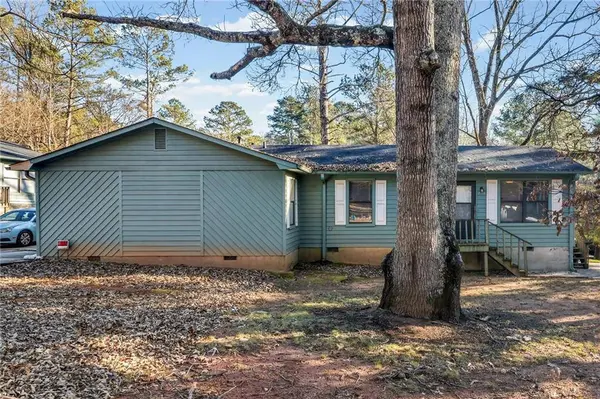 7117 Pineneedle DR SW, Covington, GA 30014