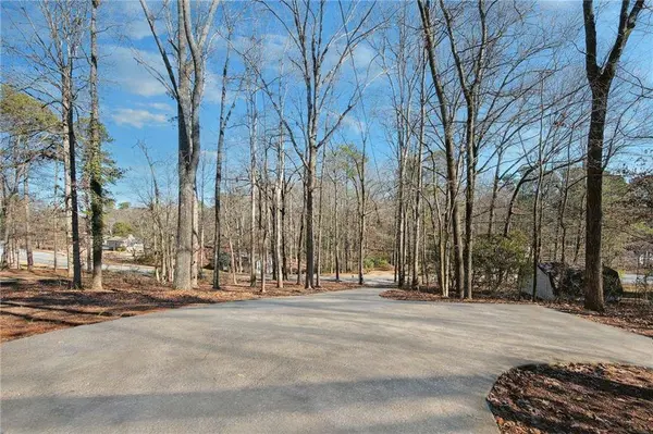 84 Hebron Church RD, Dacula, GA 30019