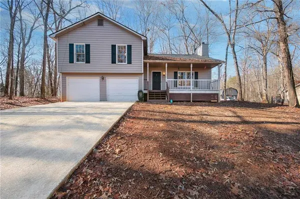 84 Hebron Church RD, Dacula, GA 30019