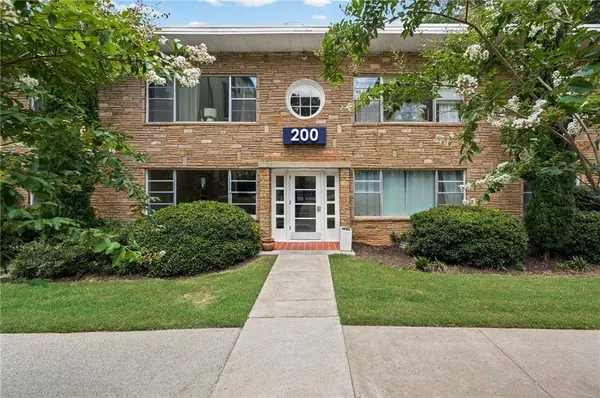 2240 Cheshire Bridge RD NE #207, Atlanta, GA 30324