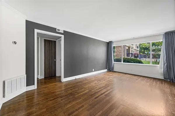 2240 Cheshire Bridge RD NE #207, Atlanta, GA 30324