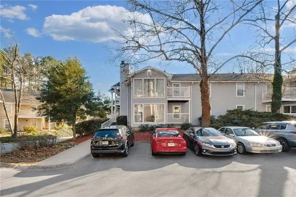 1403 Augusta DR SE