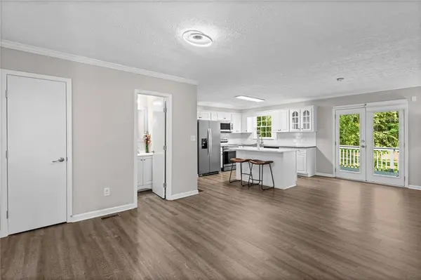 1013 Shady LN NW, Kennesaw, GA 30152