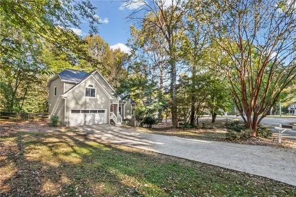 6011 Cherecobb LN, Woodstock, GA 30188