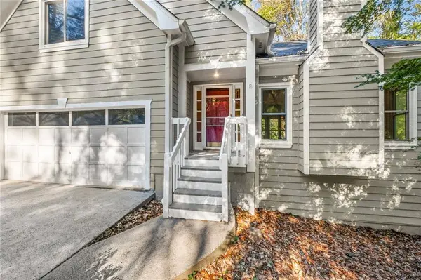 6011 Cherecobb LN, Woodstock, GA 30188